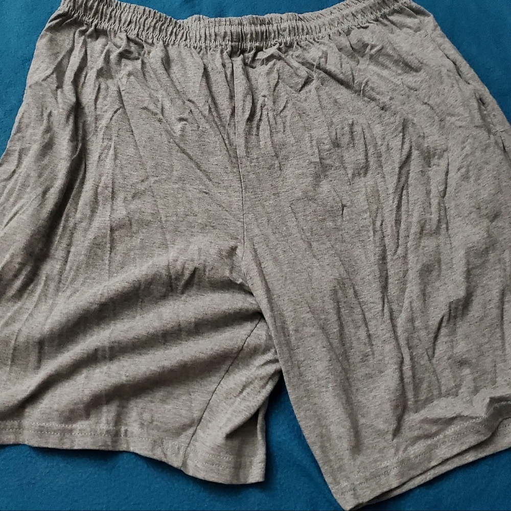 Men's gray shorts